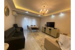 BAHÇELİEVLERİN EN GÜZİDE CADDESİ ÇAMLIK CADDESİNDE  KULLANIMI FERAH 2+1 DAİRE