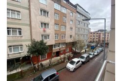 İSTANBUL HOUSE'DAN B.EVLER'DE 2+1 ARA KAT BOŞ OTURUMA HAZIR